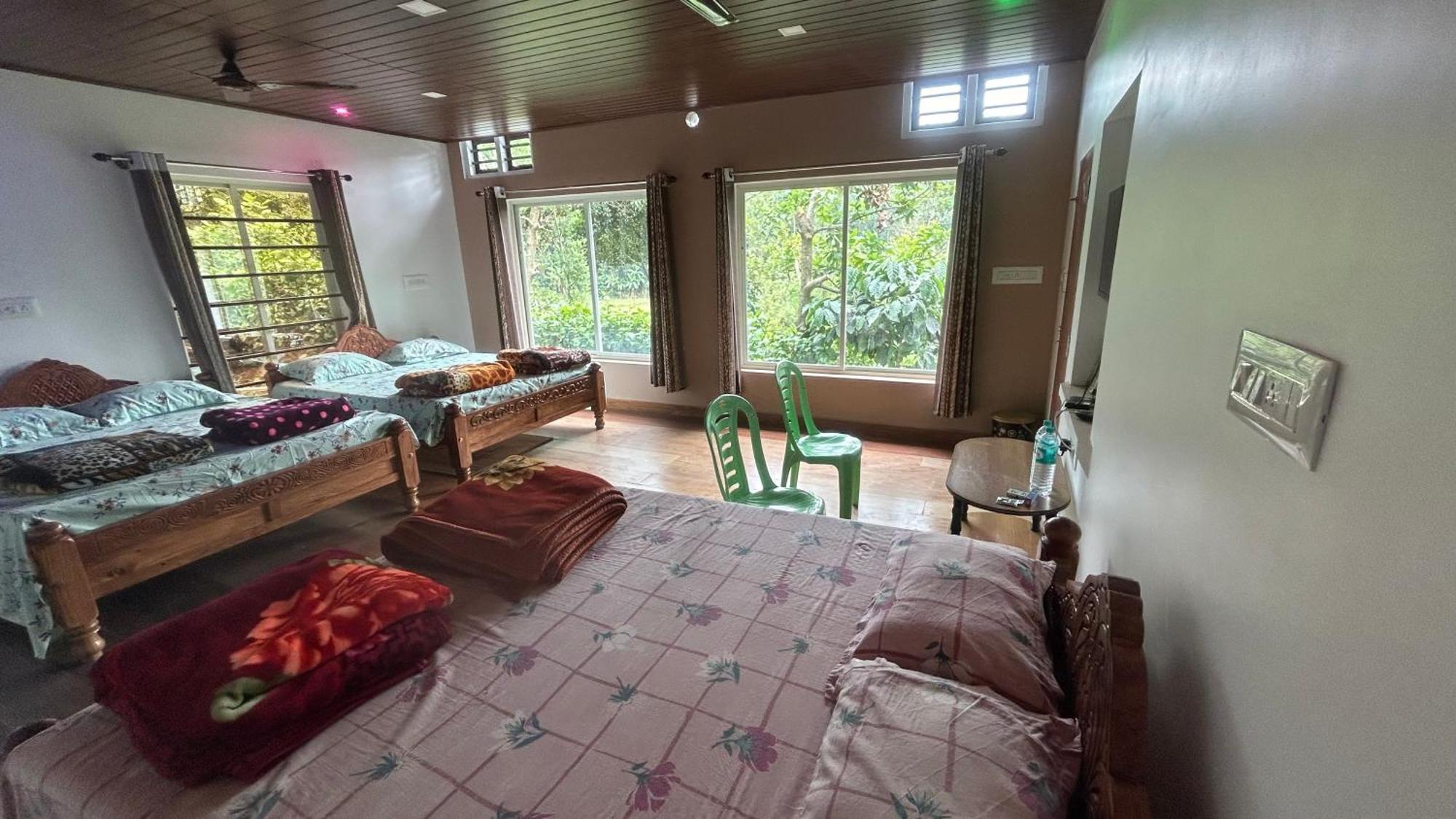 Doddakallu Betta Homestay Coorg Somvarpet Ngoại thất bức ảnh